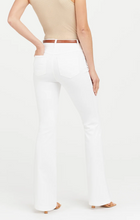 Load image into Gallery viewer, Flare Jeans - White
